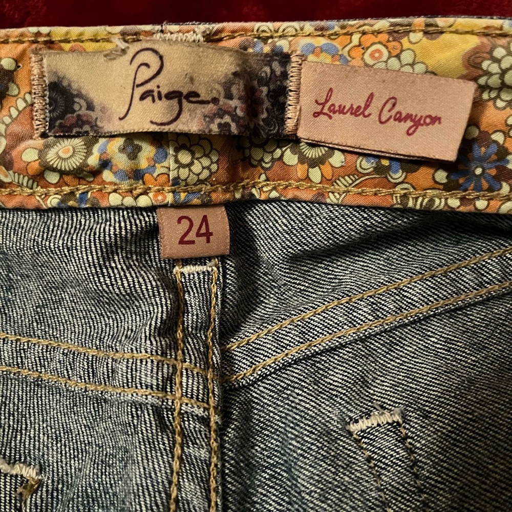 Paige Laurel Canyon blue jeans size 24
